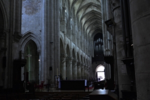 68_cathedrale_sainte_pierre_lisieux.jpg